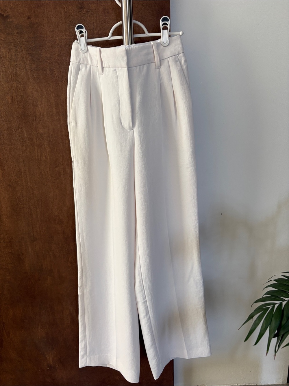 Wilfred Effortless Aritzia Women's White Pants
